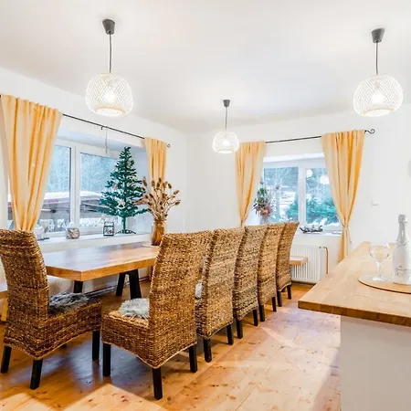 Villa U Potoka *