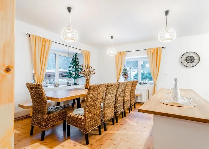 Villa U Potoka *